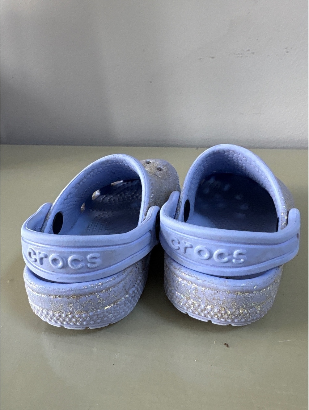 Light purple Glitter Crocs Classic Clogs Size 7 Toddler Kids - Picture 4 of 6